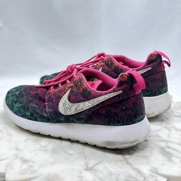 EUC NIKE ROSHE RUN US 7Y EUR 40 PALM TREE FLORAL 677784-602 GS PINK YOUTH - Picture 4 of 12